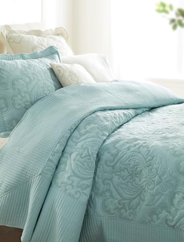 BrylaneHome Ultra Soft Damask Bedspread - King Ivory Lavender