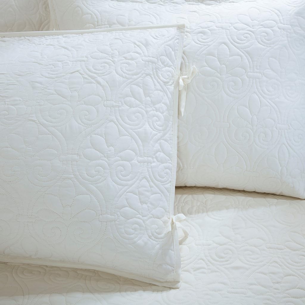 Charming Reversible Daybed Cover Set 6 Piece with Shams and Pillow White