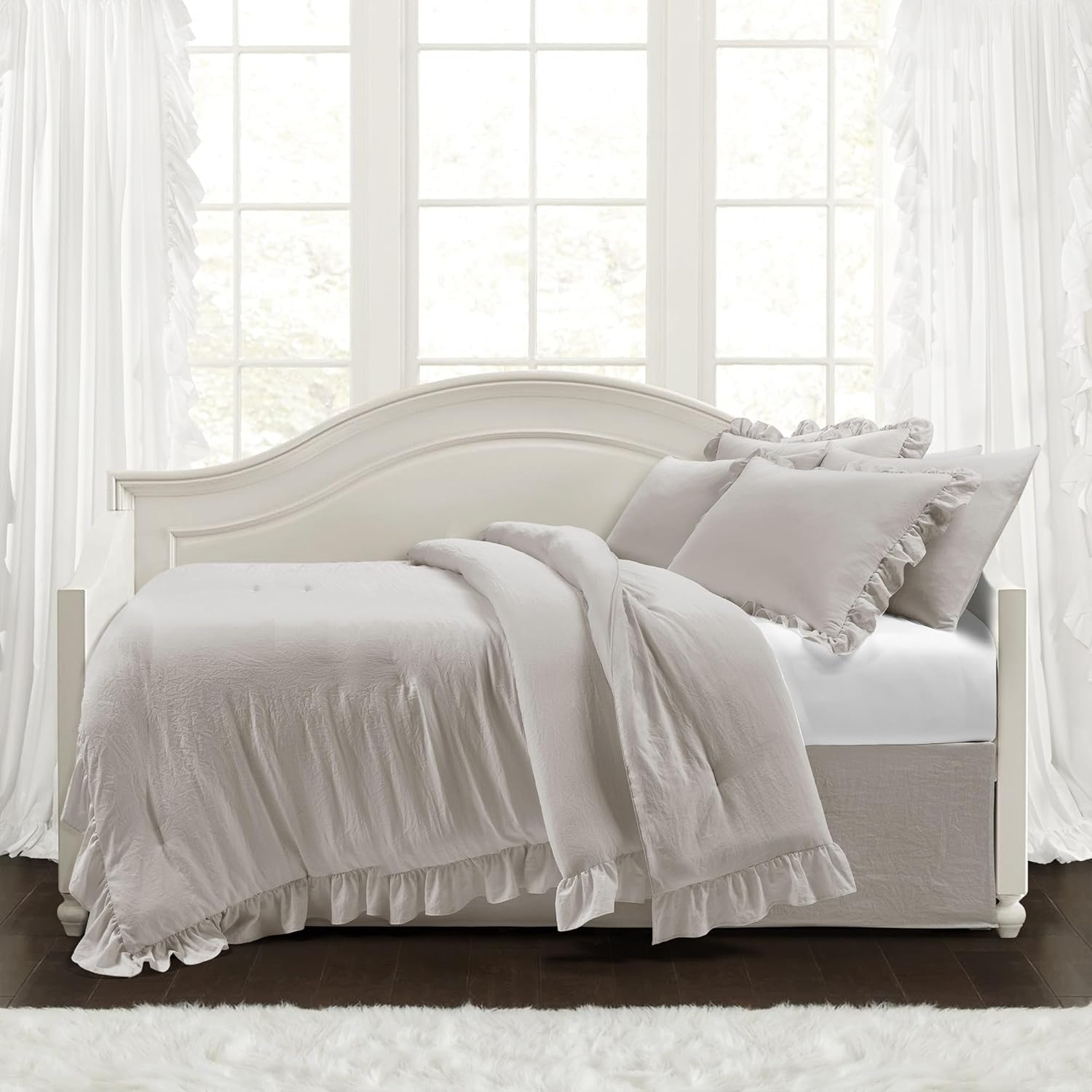 Lush Decor Reyna Soft Knitted Ruffle Daybed Set