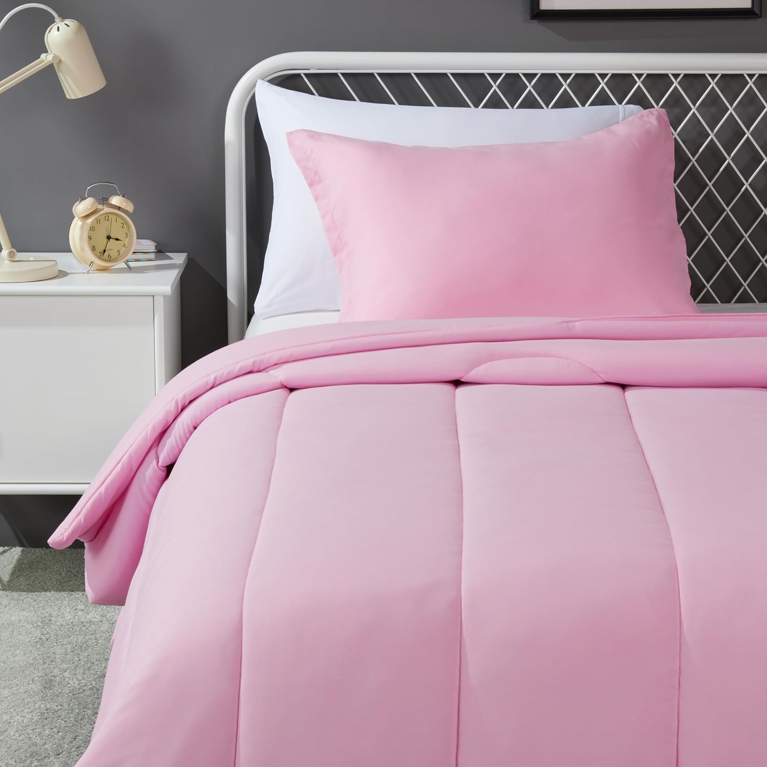 Amazon Basics 2 Piece Soft Microfiber Kids Comforter Set Twin Light Pink