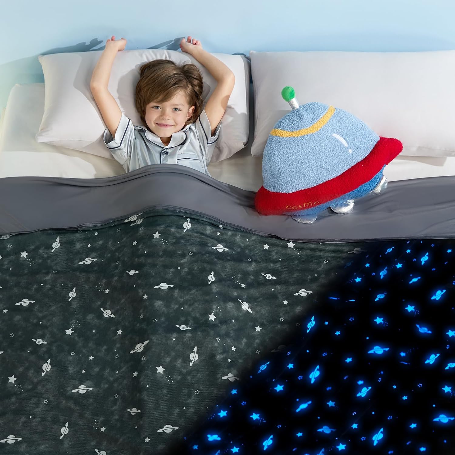 LUXEAR Cooling Blanket with Glow in the Dark Design