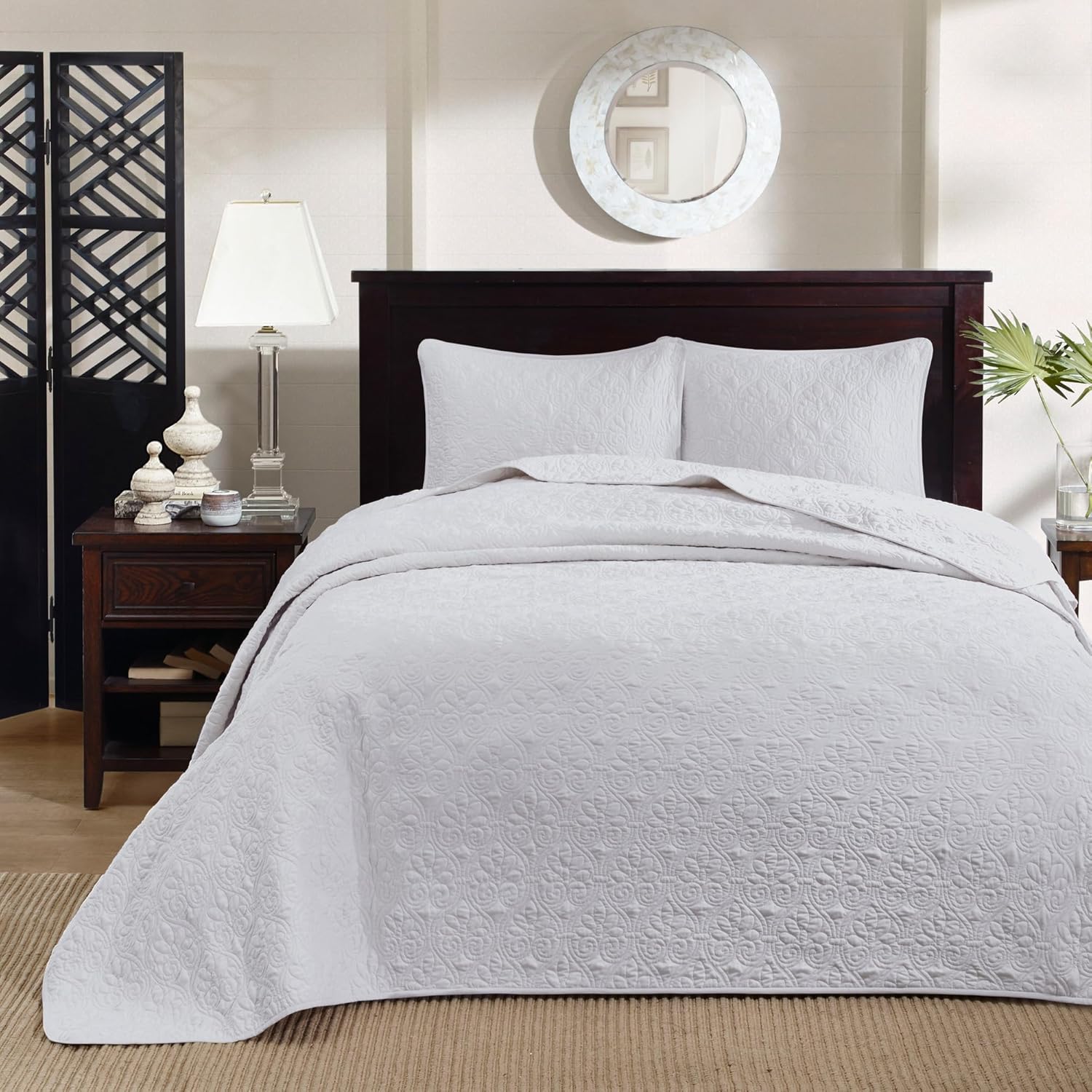 Madison Park Quebec Reversible Quilt Set Damask Design