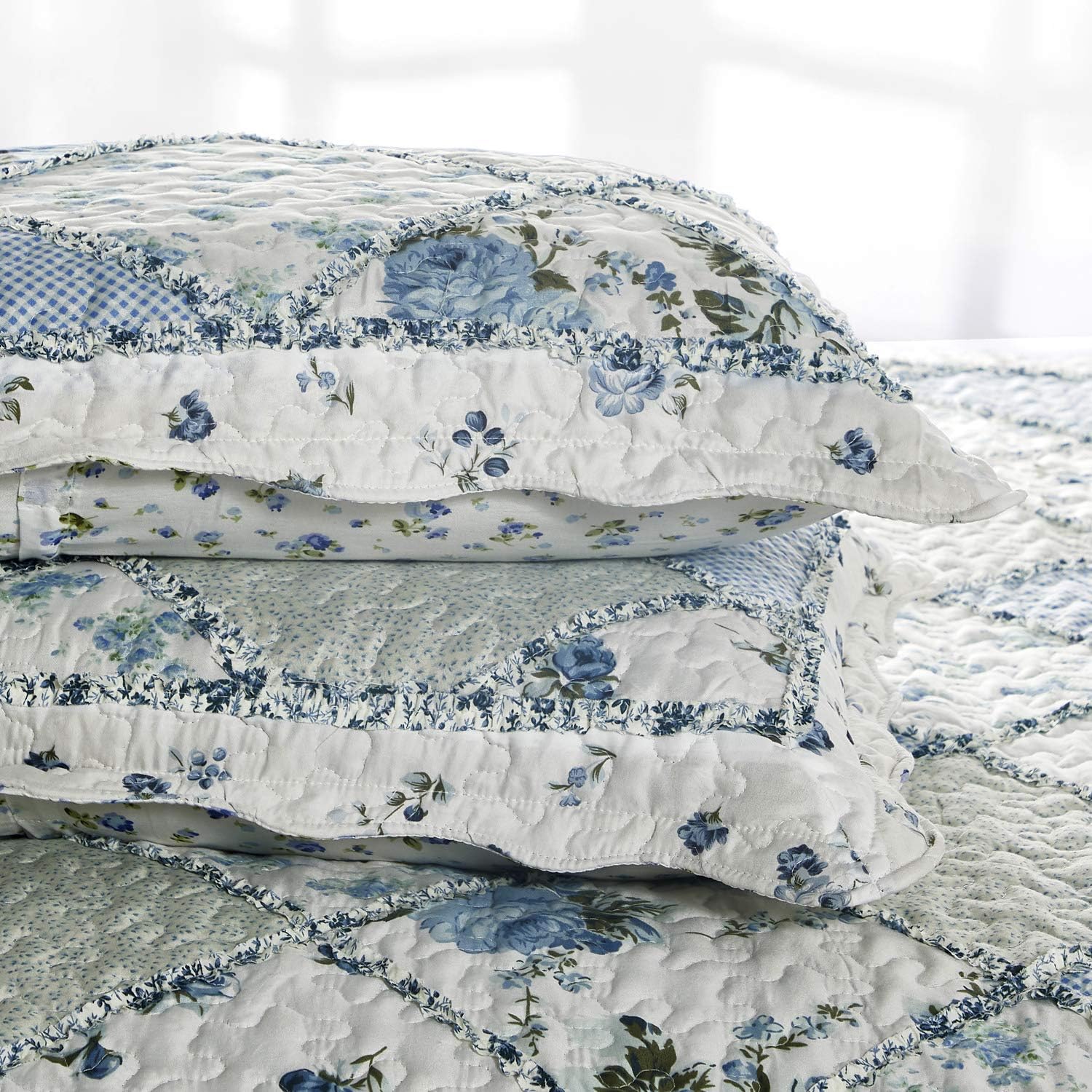 VIVILINEN Blue Floral Patchwork Quilt Set 1