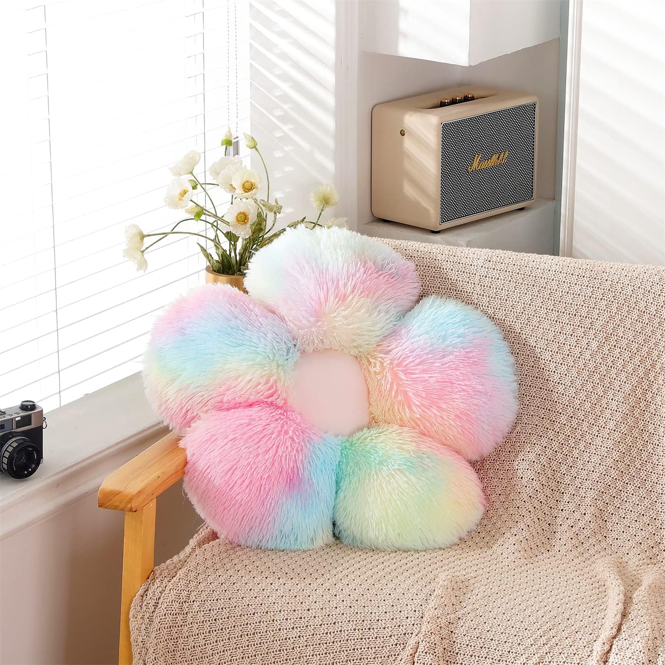 UGEYAO Rainbow Pink Flower Shaped Throw Pillow