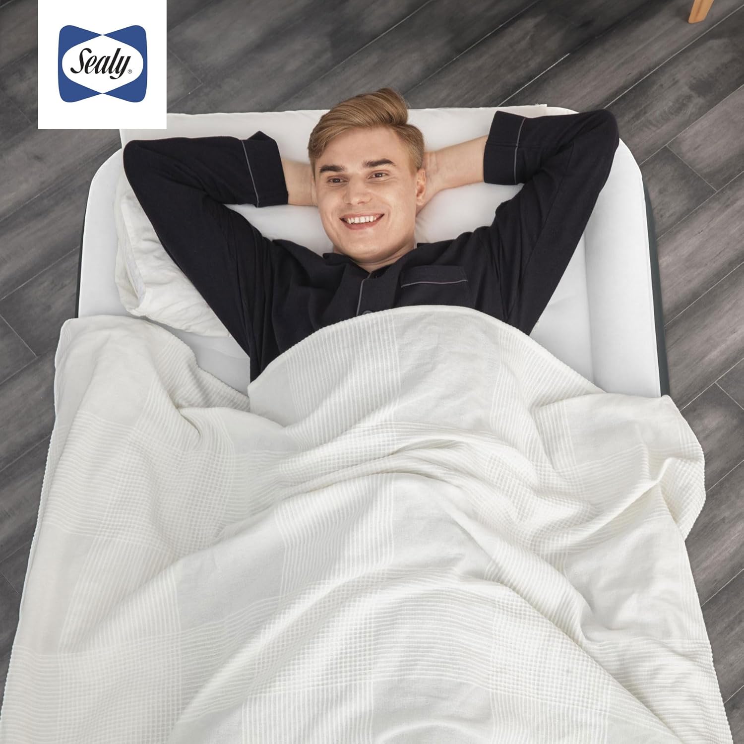 Sealy Twin-Sized 18 Air Mattress with Pump and Storage