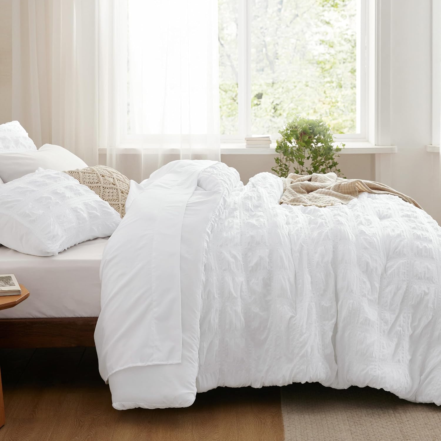 Bedsure Bed in a Bag Twin - 5 Piece Plaid Seersucker Comforter Set