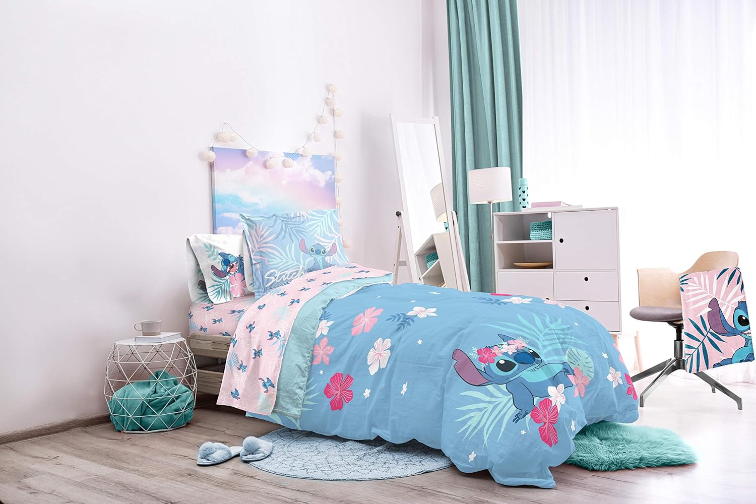 Jay Franco Disney Lilo Stitch Comforter Set - Reversible Microfiber