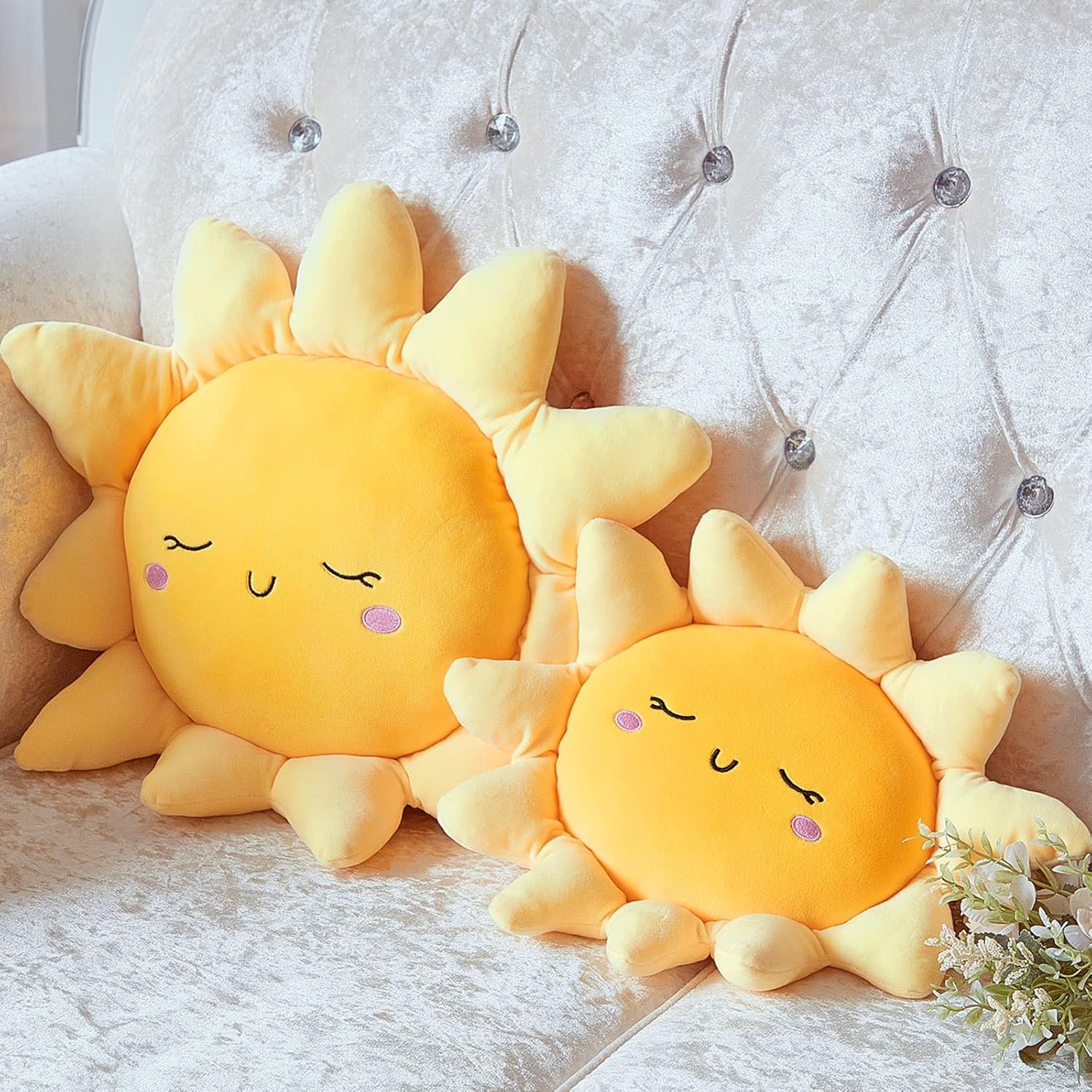 Juexica 2 Pcs Sun Shaped Plush Throw Pillows