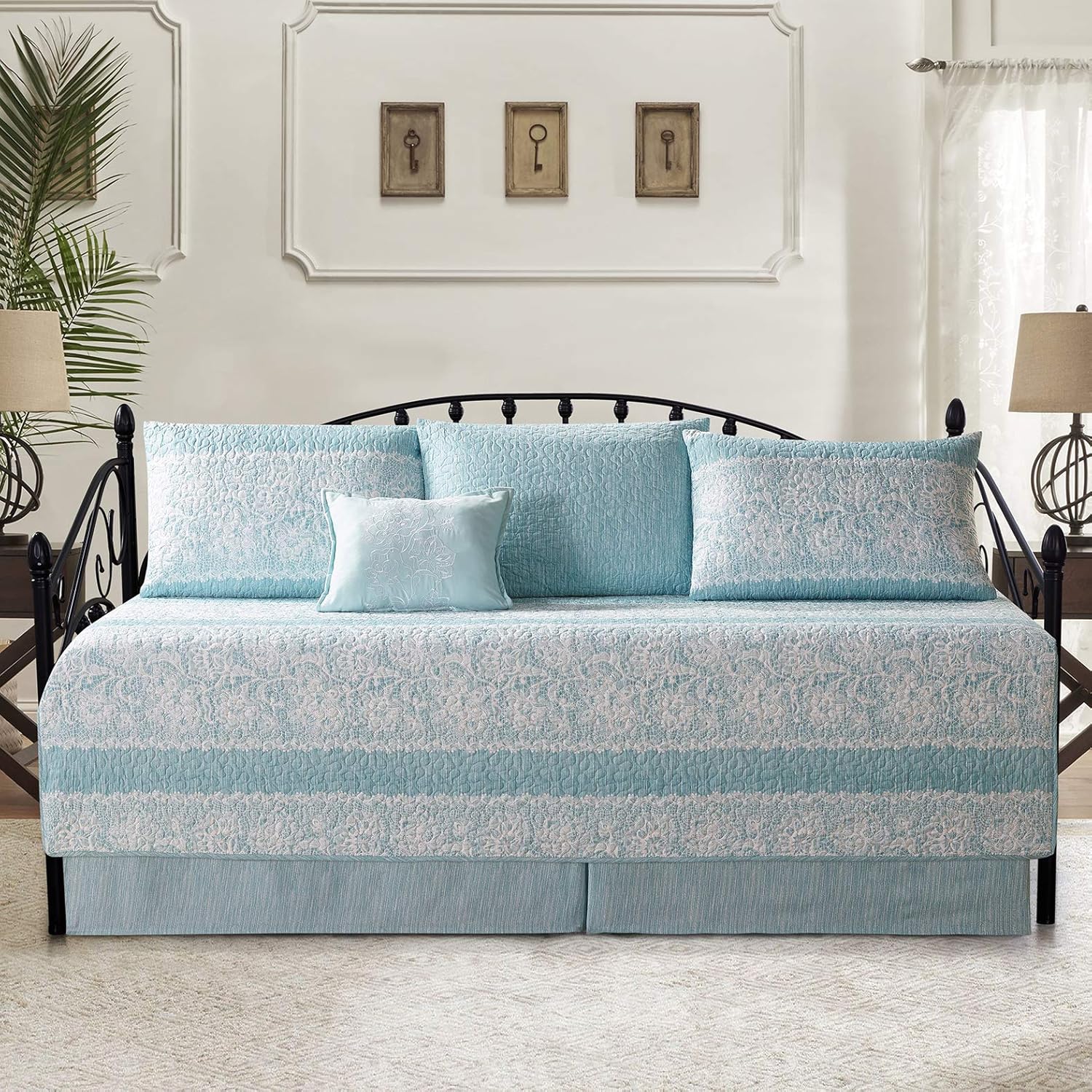 Home Soft Things 6 Piece Daybed Cover Set with Shams and Pillow