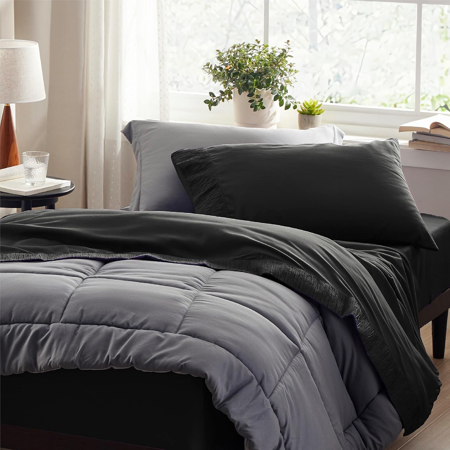 Bedsure Twin XL Comforter Duvet Insert Bundle with Sheets 1