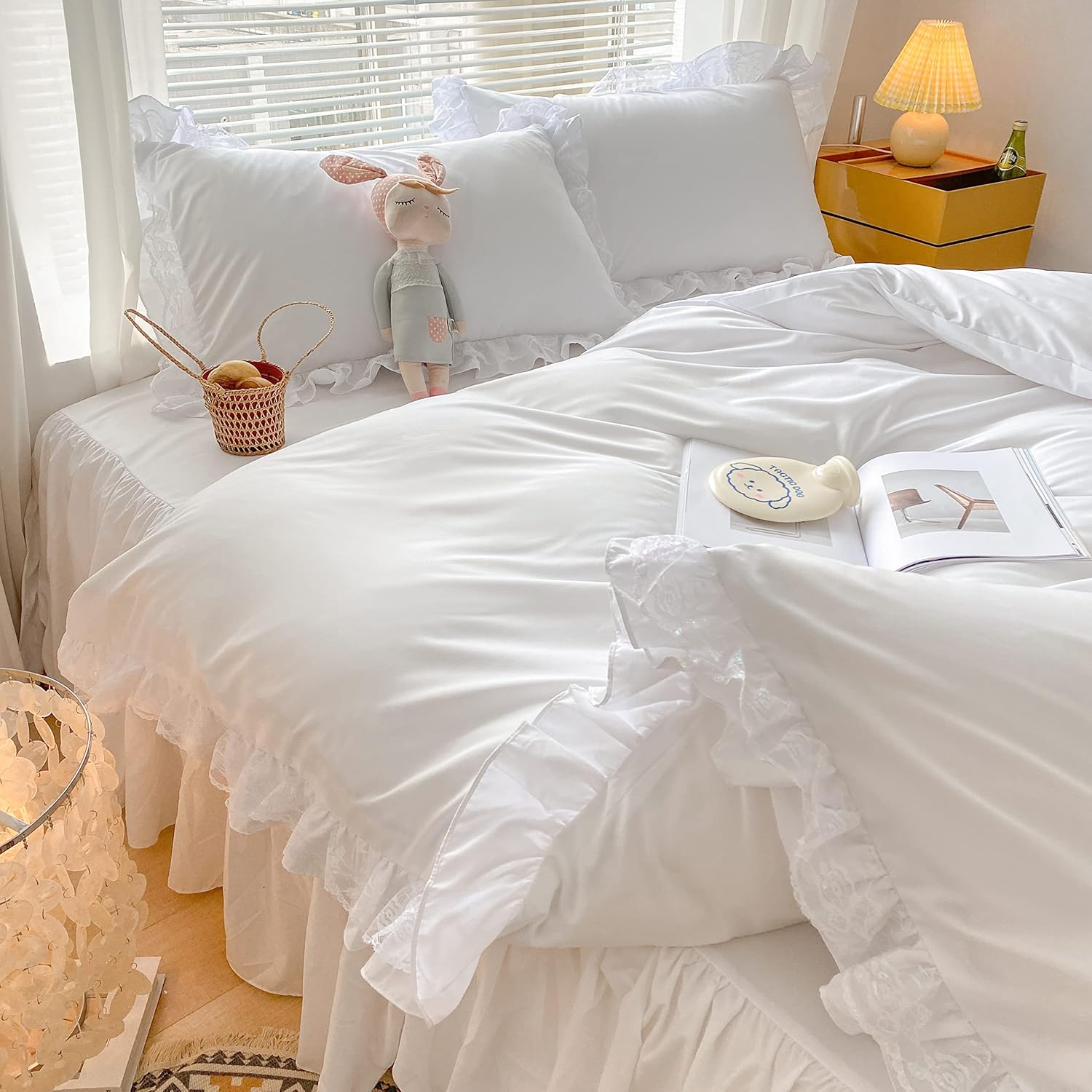 MOOWOO Chic Ruffle Lace Duvet Cover Set Twin White 2 Piece