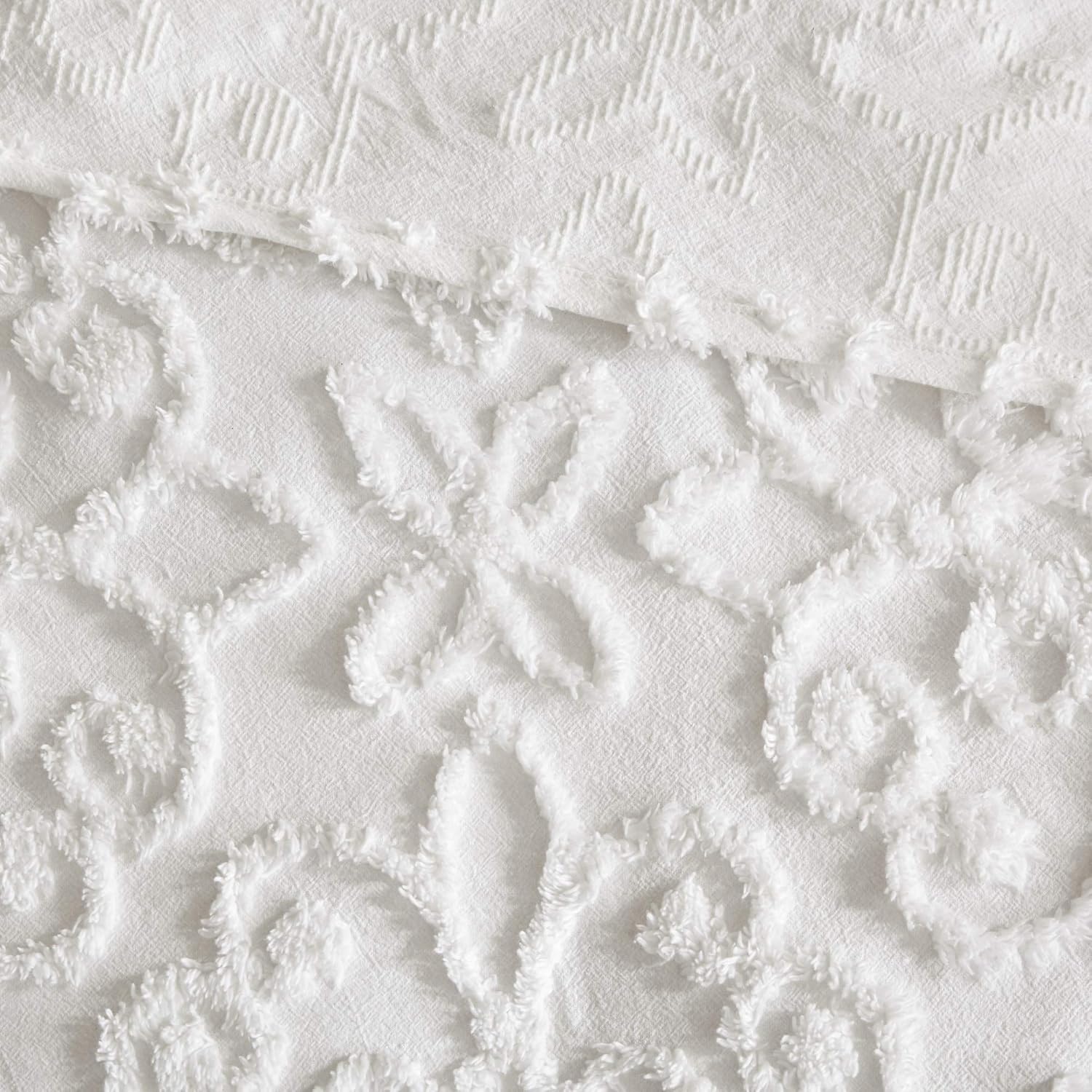 Madison Park Daybed Cover Set - 5 Piece Tufted Chenille Medallion Off White
