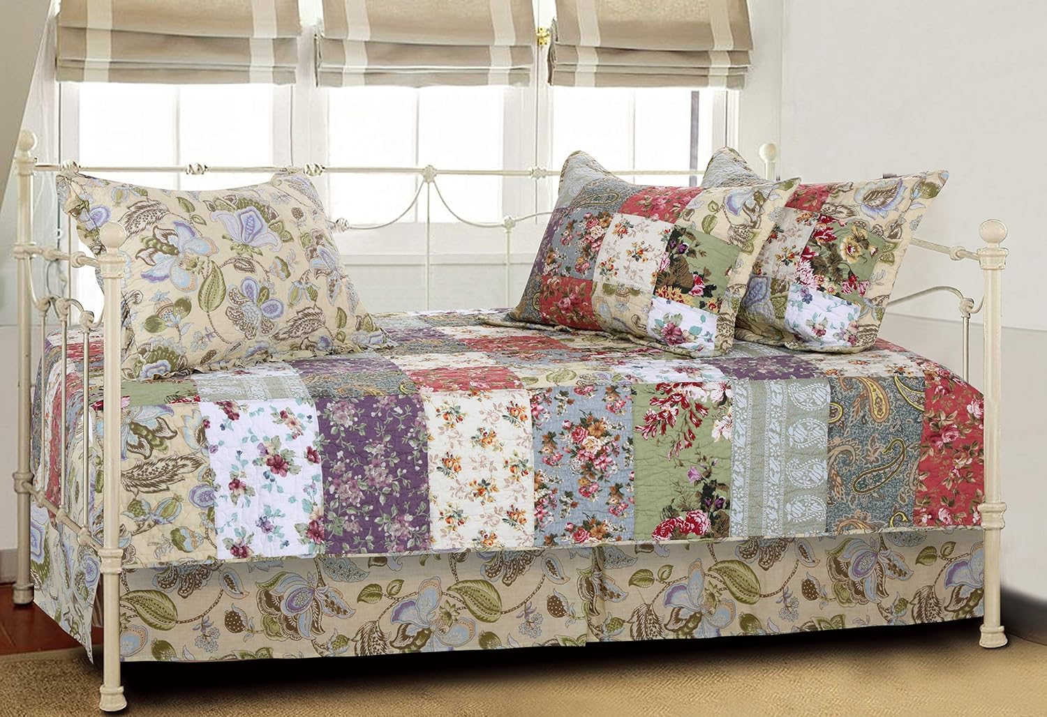 Greenland Home Blooming Prairie 5-Piece Daybed Set 1