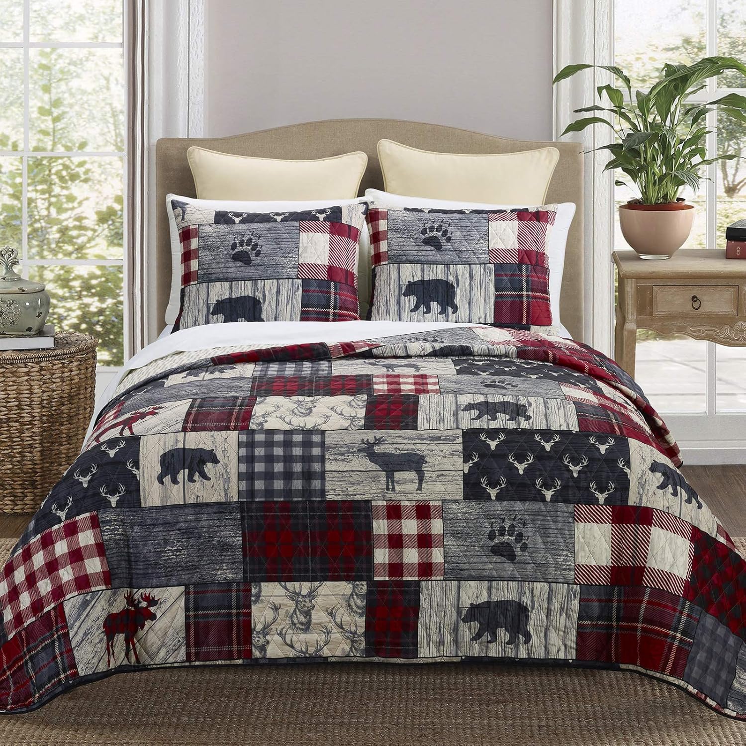Donna Sharp Reversible Quilt Set - 3 Piece