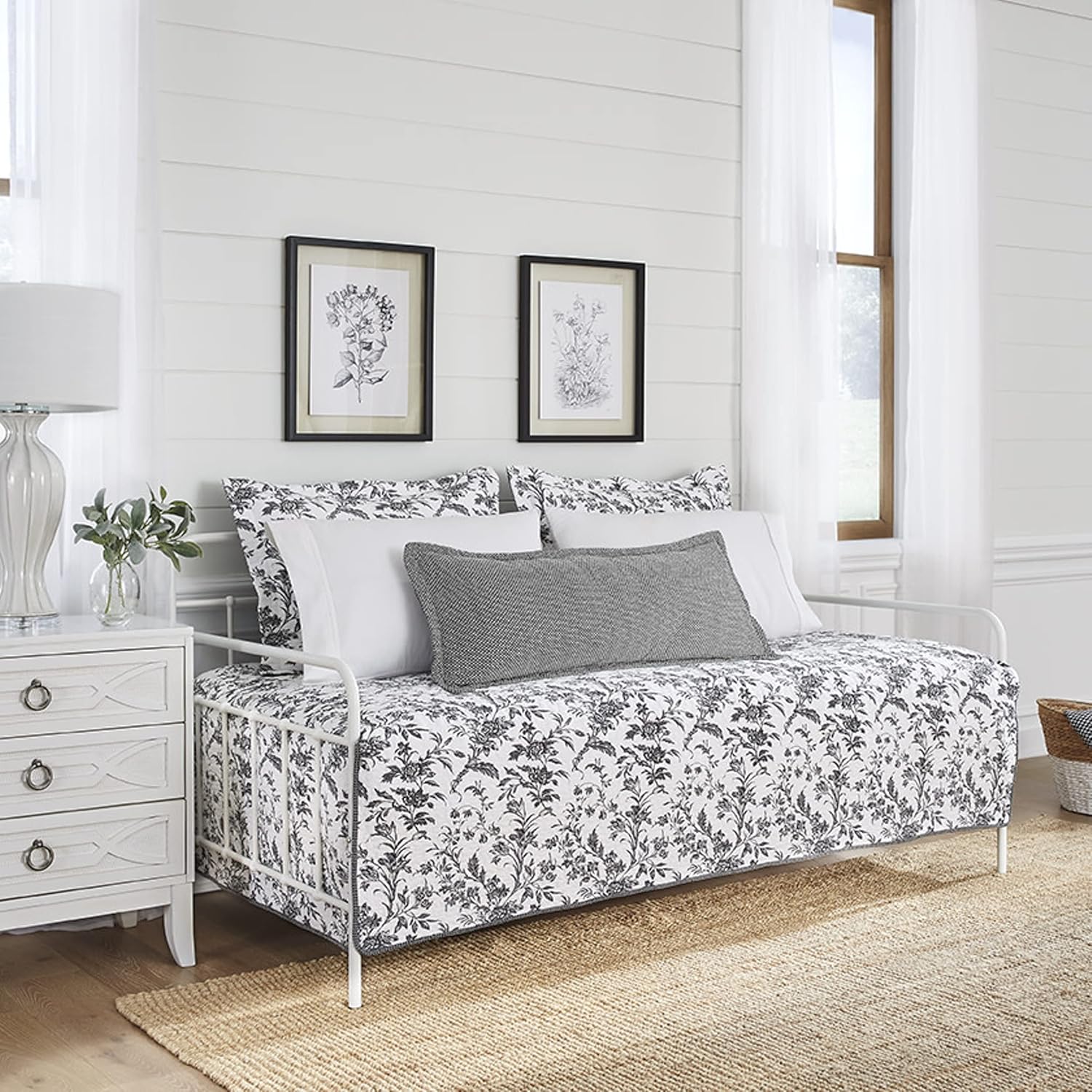 Laura Ashley Daybed Set - Lightweight with Matching Shams Pillow