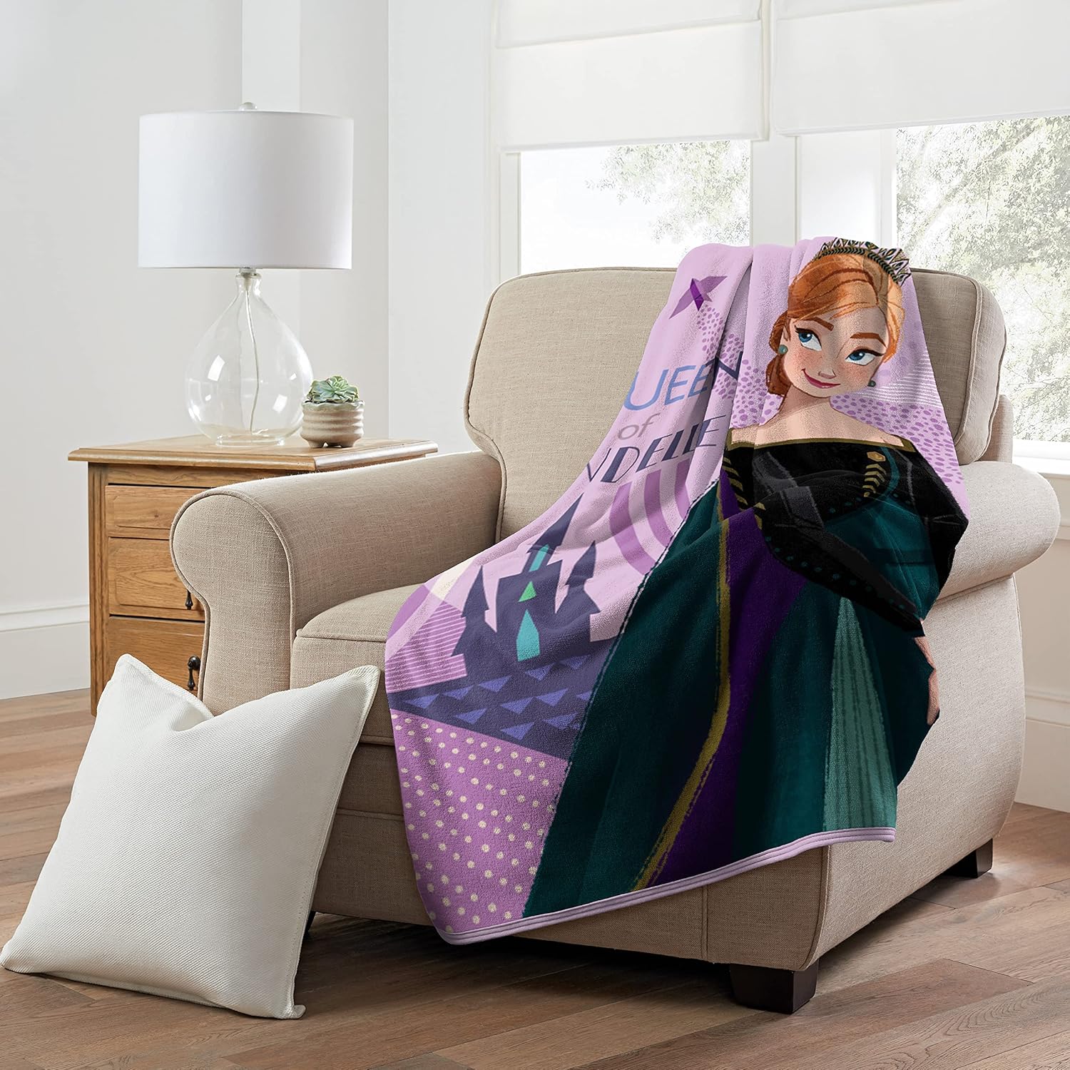 Northwest Frozen Micro Raschel Throw Blanket - Queen of Arendelle 46 x 60