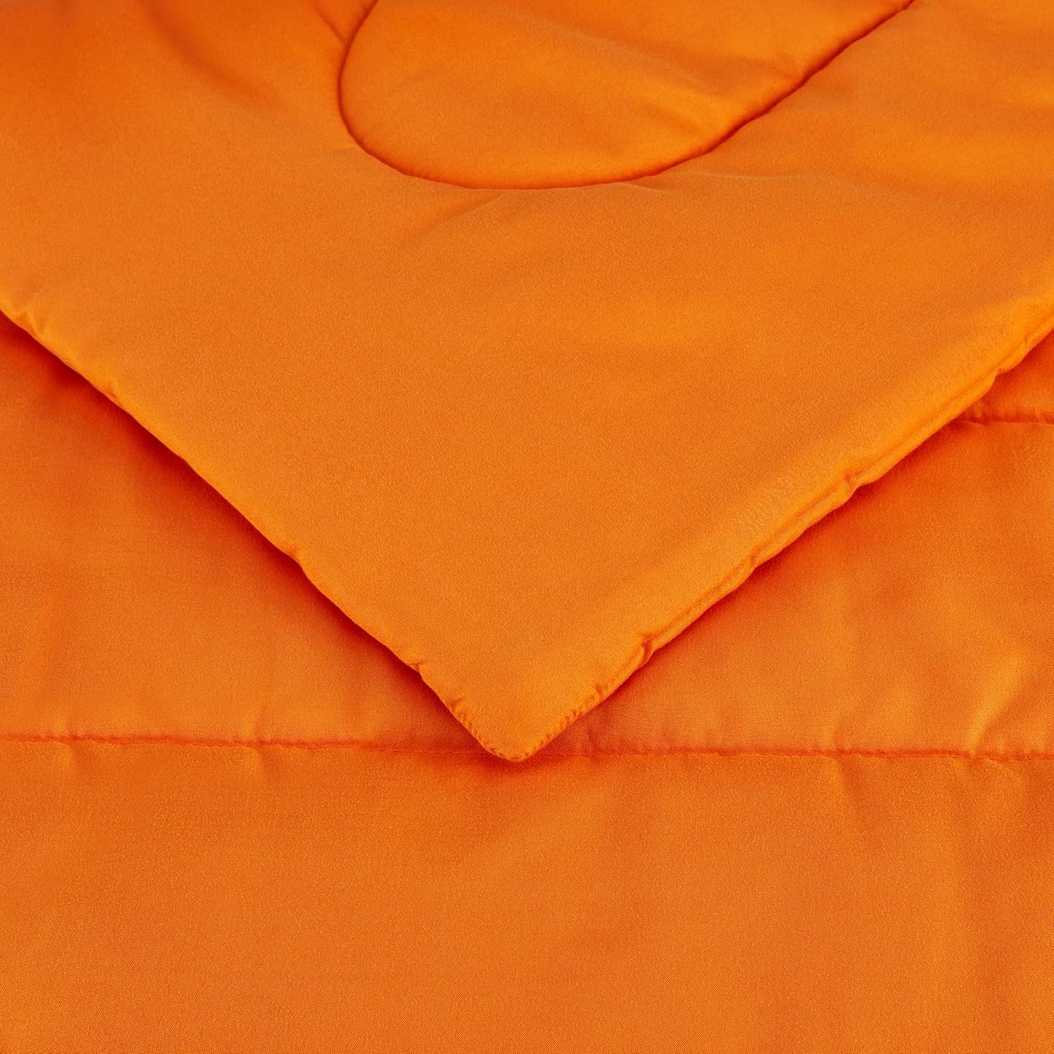 Amazon Basics 2-Piece Microfiber Kids Comforter Set Twin Bright Orange