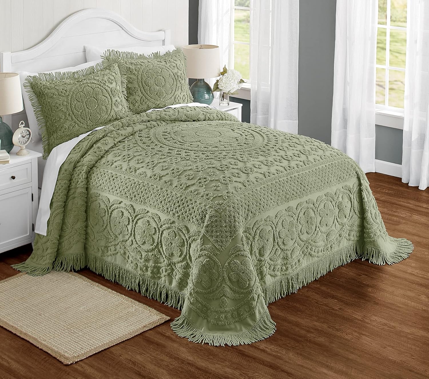 Montgomery Ward Emily Floral Chenille Bedspread - Full Size