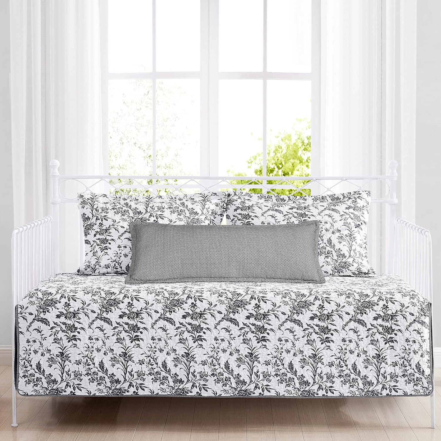 Laura Ashley Daybed Set - Lightweight with Matching Shams Pillow