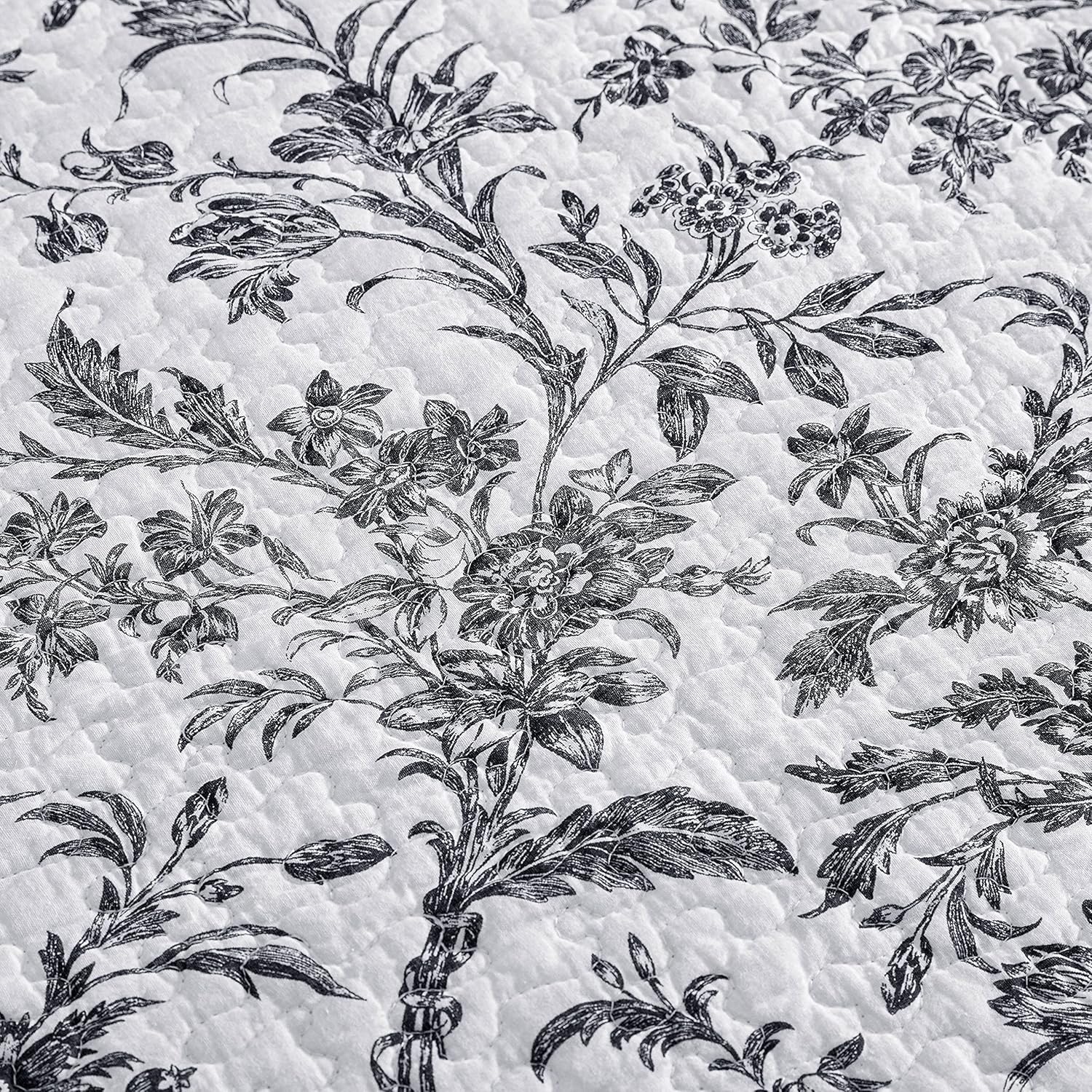 Laura Ashley Daybed Set - Lightweight with Matching Shams Pillow