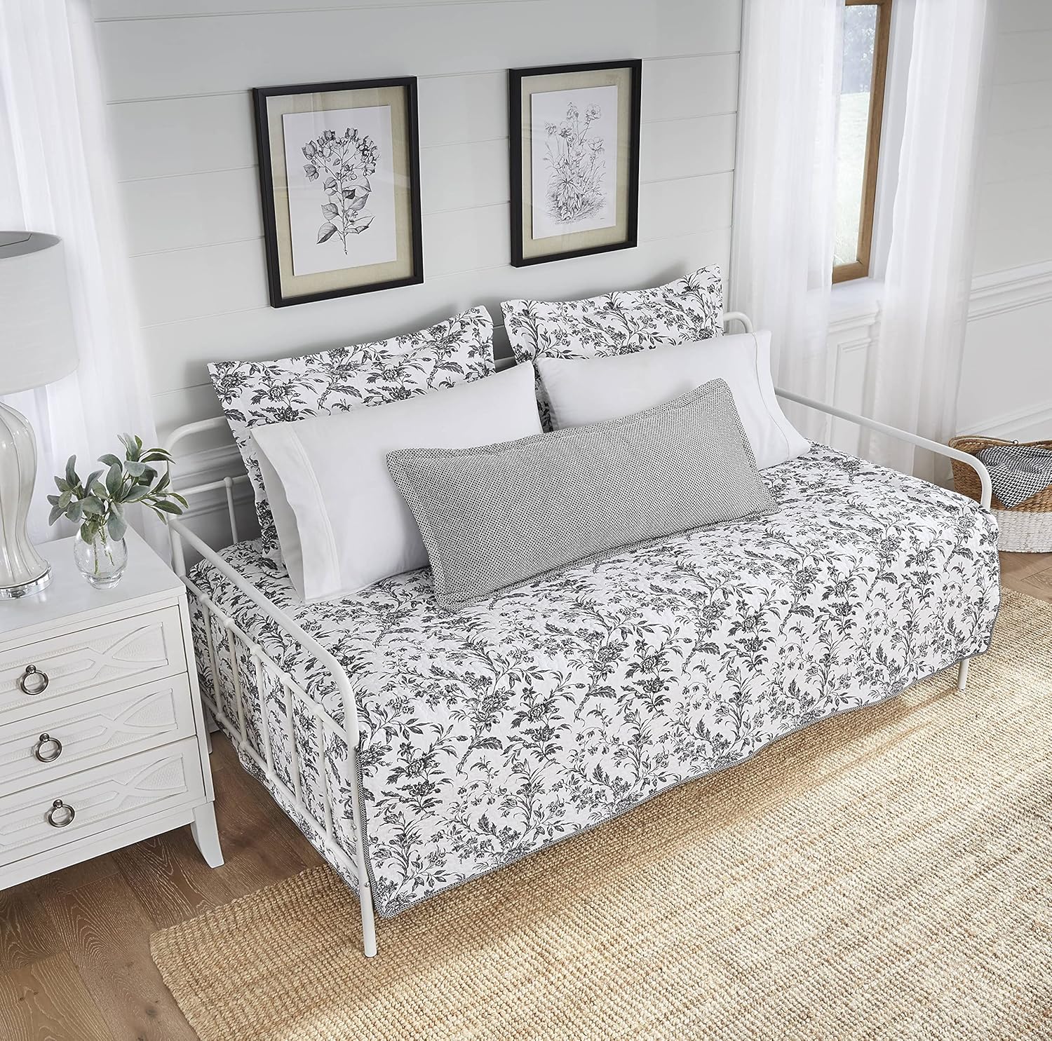 Laura Ashley Daybed Set - Lightweight with Matching Shams Pillow